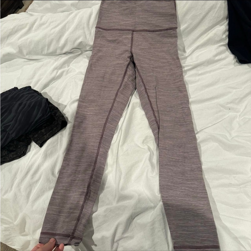 Lululemon under wunder size 4